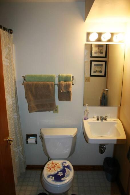 Private Guest Suite On The Portage Lakes Akron Exterior photo