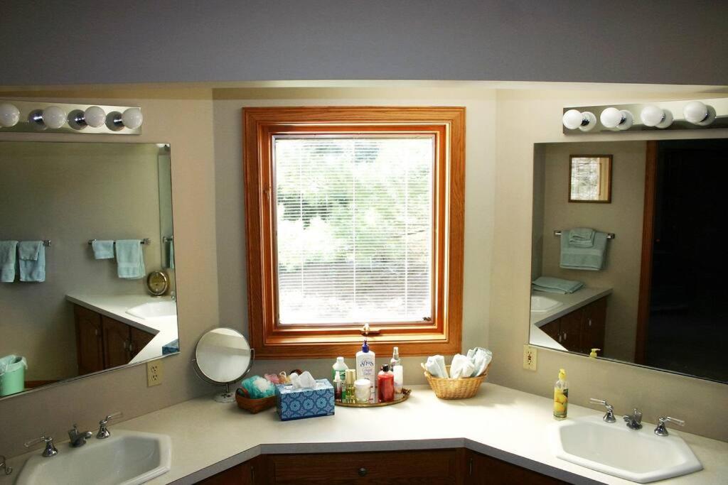 Private Guest Suite On The Portage Lakes Akron Exterior photo